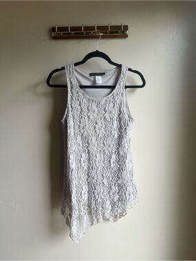 Elizabeth Romantic Y2K Floral Lace Handkerchief Hem Tank Top Size L